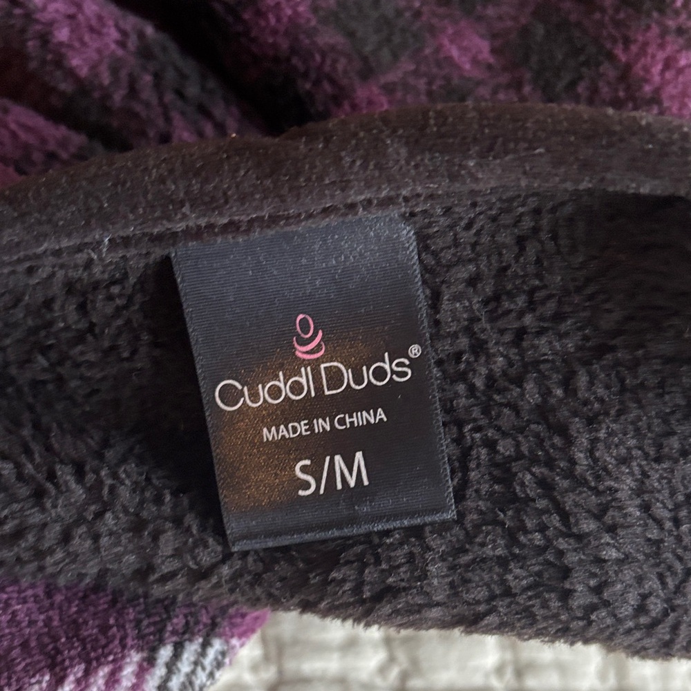 Plaid Purple and Black blanket sweater - Picture 2 of 2